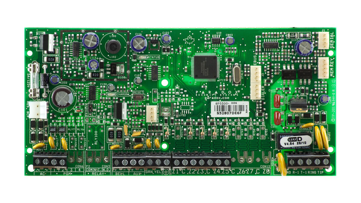 Paradox SP5500+/PCB – Žično-bežični konvencionalni paneli