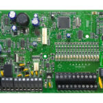 Paradox SP7000+/PCB – Žično-bežični konvencionalni paneli